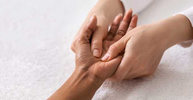 Acupuncture Helps Treat Arthritis Pain image